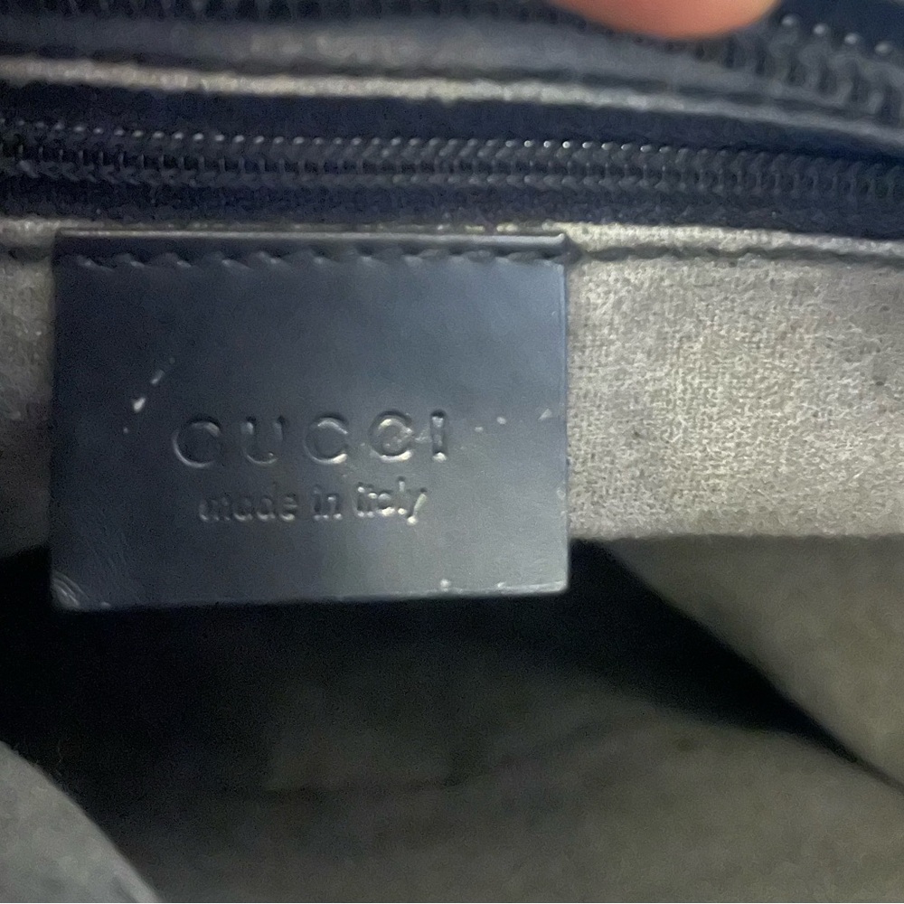 Gucci Black Shoulder Bag - Picture 5 of 11